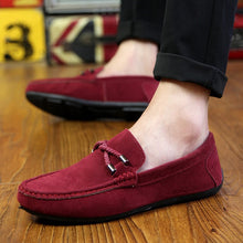 Load image into Gallery viewer, UPUPER Spring Summer NEW Men&#39;s Loafers Comfortable Flat Casual Shoes Men Breathable Slip-On Soft Leather Driving Shoes Moccasins